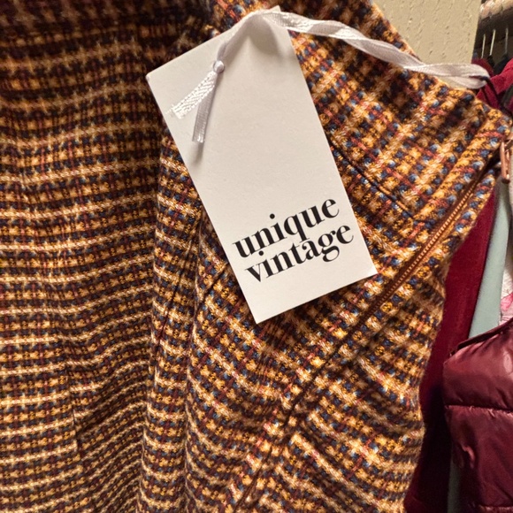 Unique Vintage Plus Size Brown Tweed Plaid Pleated Suspender Mini Skirt - 1X/16 - Picture 4 of 6